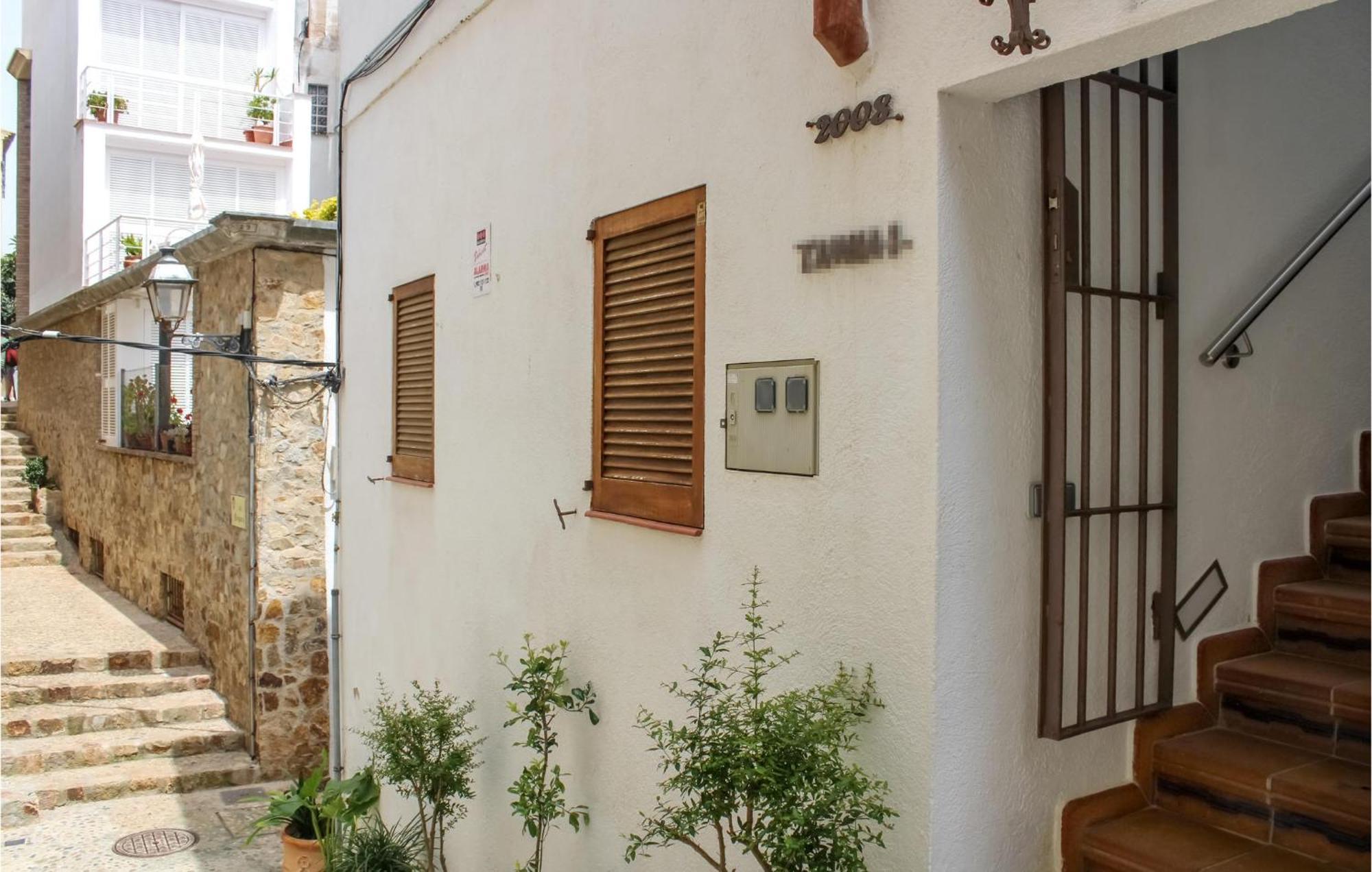 Amazing Apartment In Tossa De Mar With Wifi Exteriör bild