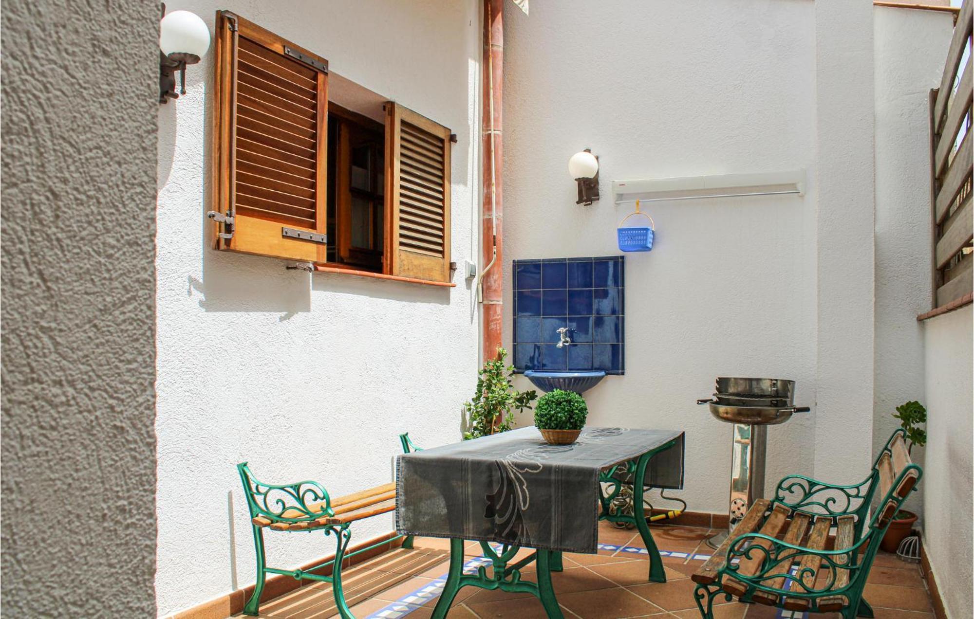 Amazing Apartment In Tossa De Mar With Wifi Exteriör bild