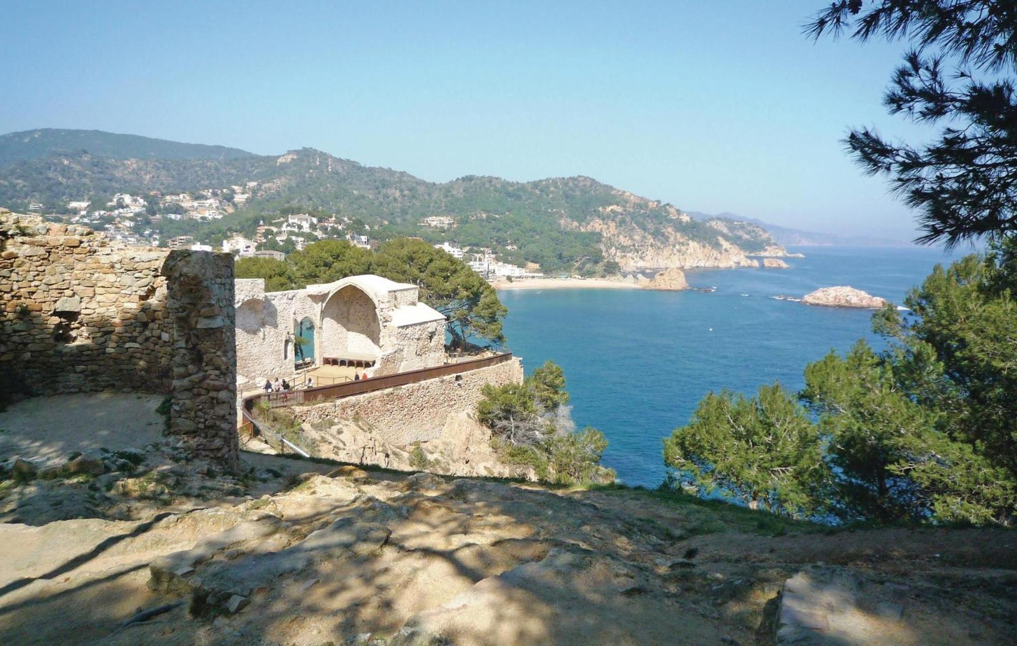 Amazing Apartment In Tossa De Mar With Wifi Exteriör bild